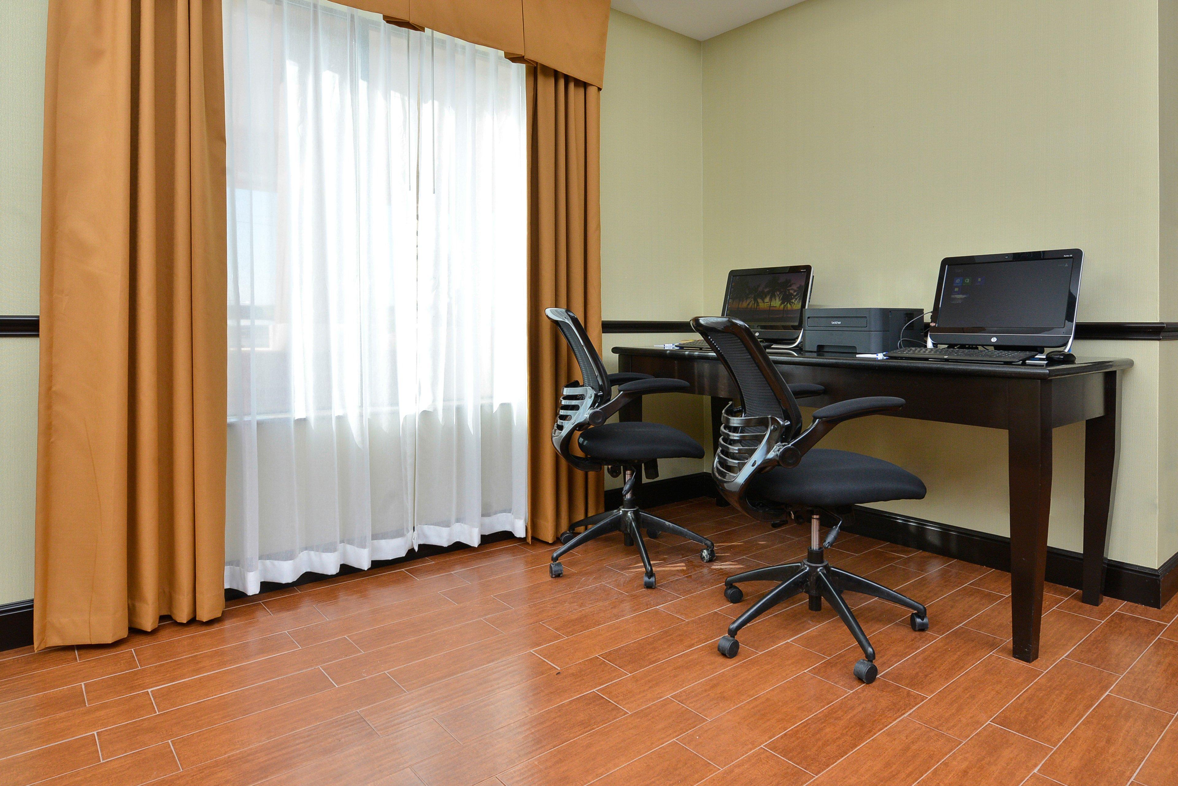 Holiday Inn Express Alva By Ihg Extérieur photo